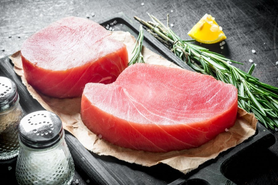 Gelsvauodegio tuno filė "Sashimi", glazūruota, ~1 kg, šaldyta