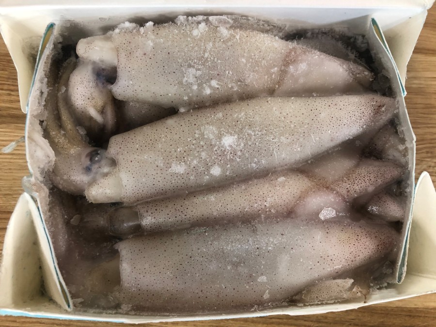 Kalmarai deCalifornia, 1 kg, su oda, nevirti, šaldyti